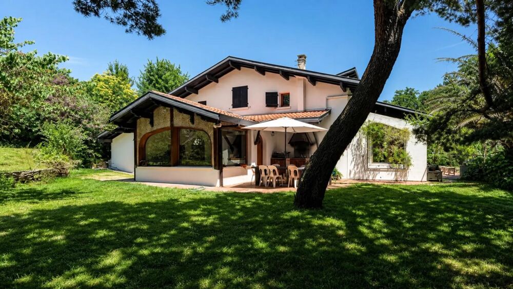 Vente Maison Maison de 10 pièces de 258 m² à Bayonne Bayonne