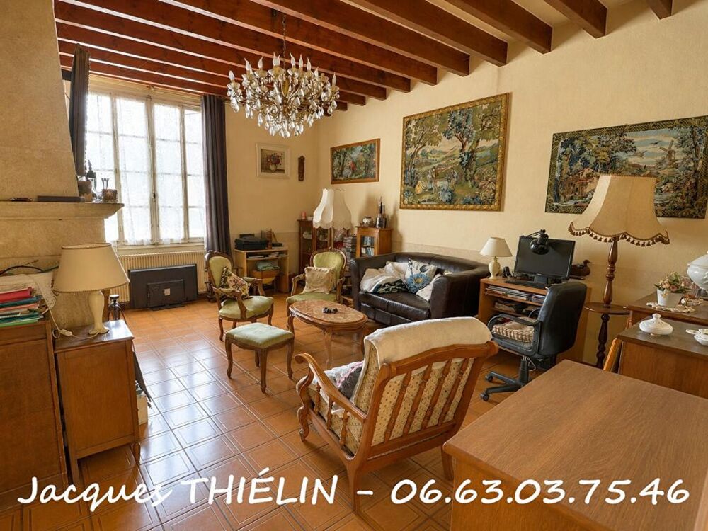 MAISON DE VILLE À FORT POTENTIEL AVEC JARDIN, DÉPENDANCES ET LOGEMENT ANNEXE