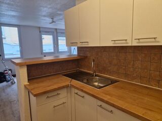  Appartement à louer 2 pièces 44 m²