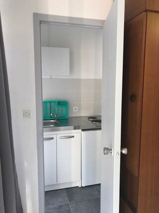  Appartement à louer 1 pièce 27 m²