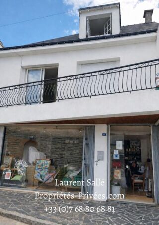  Immeuble à vendre 15 + pièces 175 m²