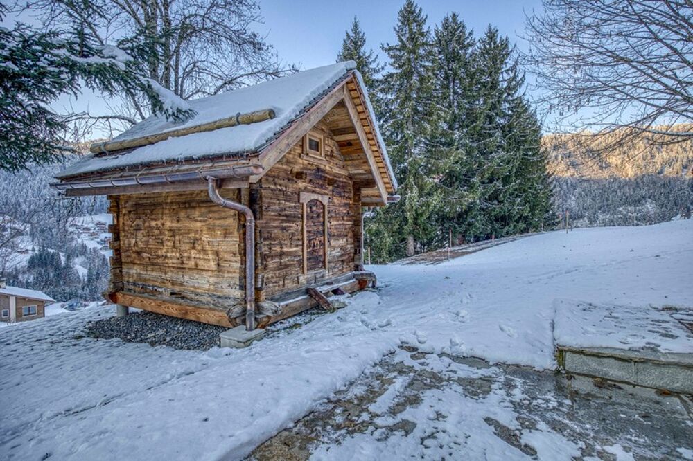 Chalet de luxe rénové  Accès direct aux pistes de ski à LA CLUSAZ (74)