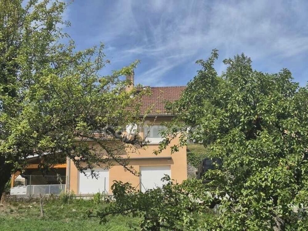 Vente Maison Une maison lumineuse aux beaux volumes, avec une vue exceptionnelle sur les montagnes Lavans les saint claude