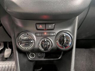 208 BUSINESS 1.6 BlueHDi 75ch SS BVM5 Active Business 2018 occasion 78200 Mantes La Jolie