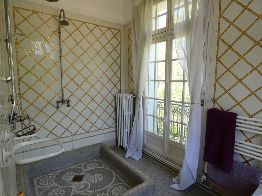à vendre  Propriété/château Ézy-sur-Eure (27530)