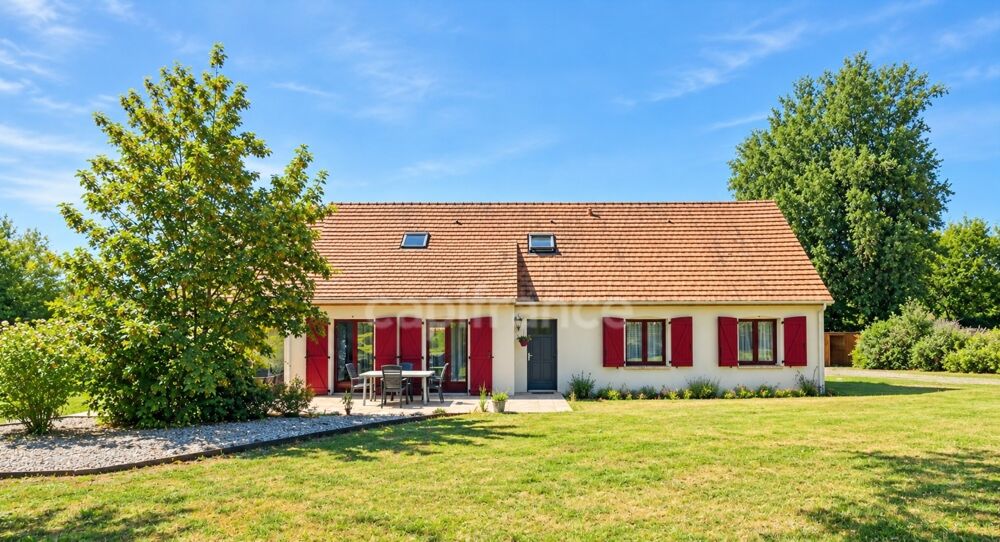 Un véritable espace de vie familial à Lombron : 210 m² et près de 3 000 m² de terrain