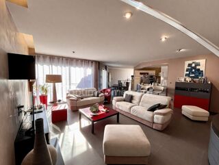  Villa à vendre 9 pièces 235 m²