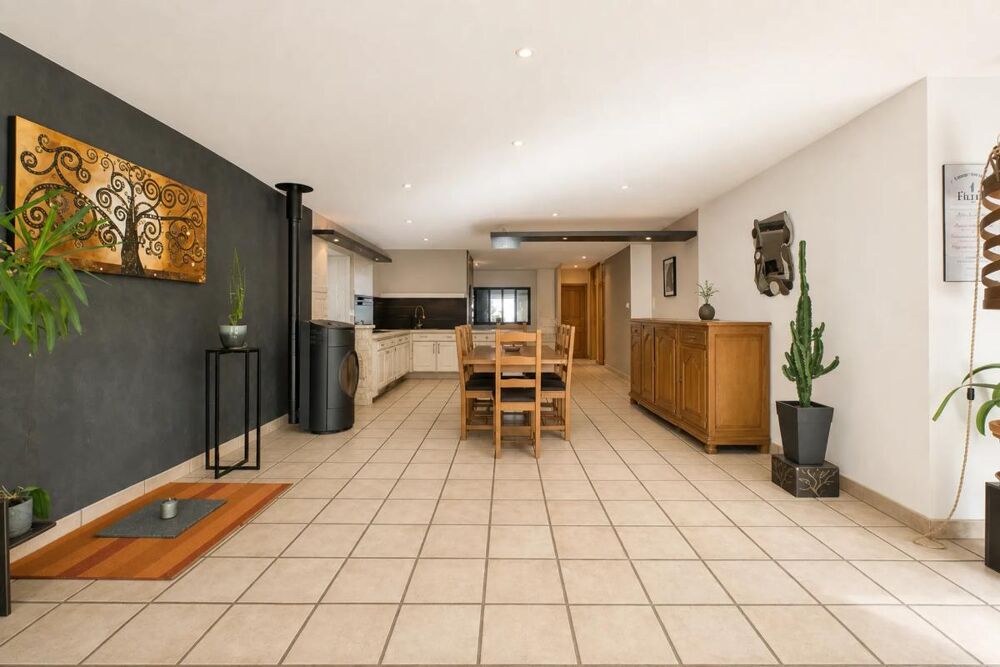 Vente Propriété/Château Maison de 7 pièces de 245 m² située à Ochey Ochey