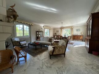  Maison à vendre 7 pièces 252 m²