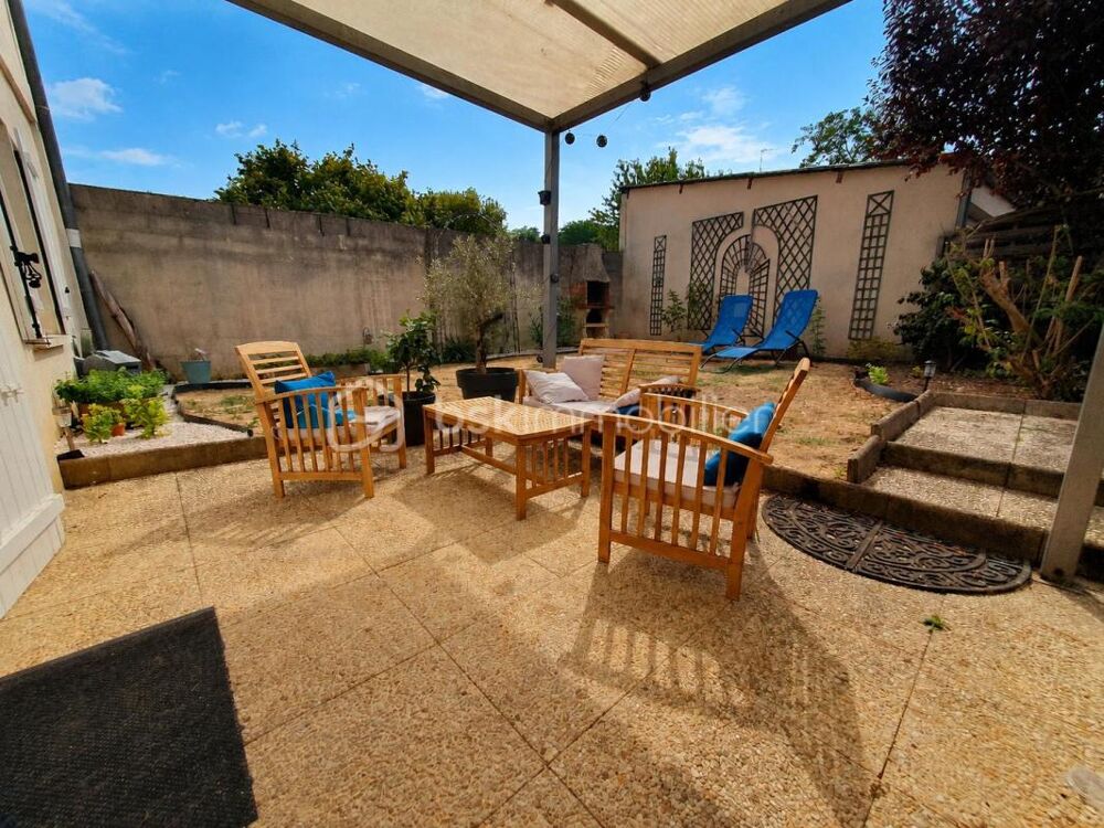 SUPERBE APPARTEMENT AVEC JARDIN DE 65 M² ENVIRON