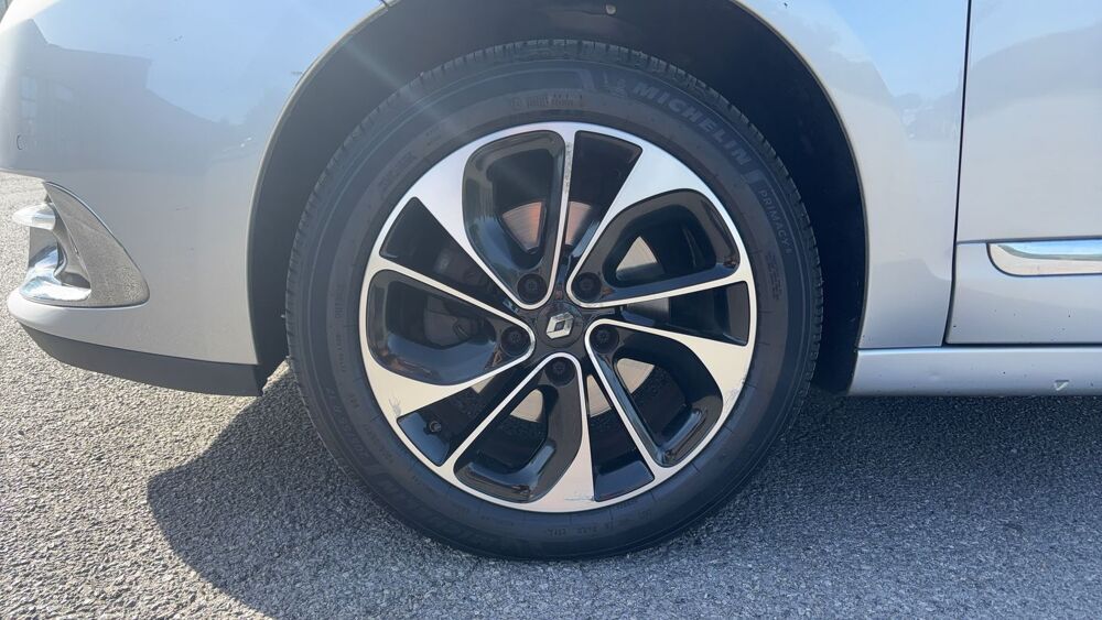 Sc&eacute;nic III 1.5 dCi 110 Energy Bose 2016 occasion 02500 Neuve Maison