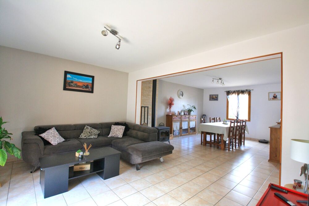Maison à vendre 6 pièces DIOU (03)