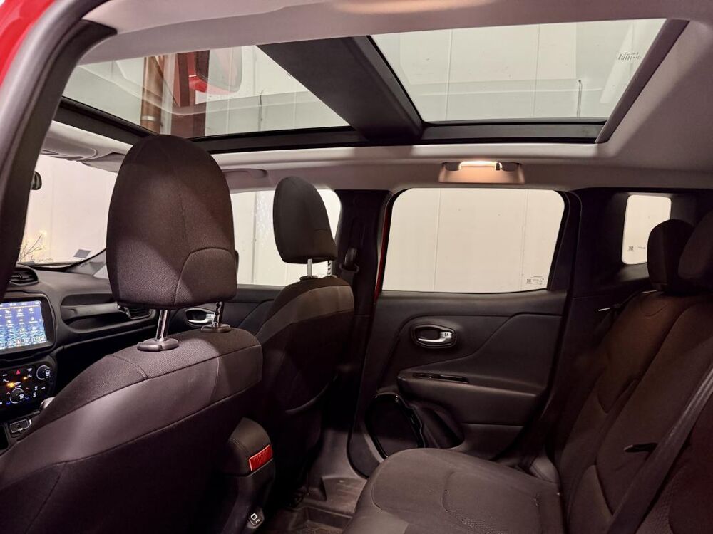 Renegade 1.0Gse T3 120ch Toit Ouvrant / Volant Chauffant 2019 occasion 59700 Marcq-en-Barœul