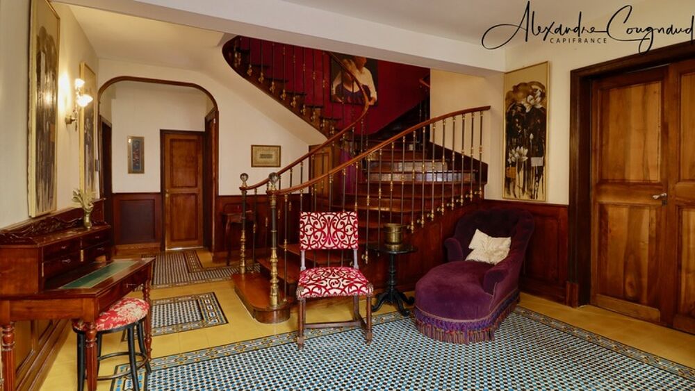 Dourgne centre  Maison de maître en pierre  360 m²  9 chambres  Gîte indépendant