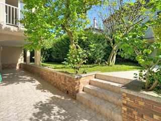  Maison à vendre 10 pièces 286 m²