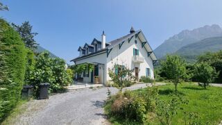  Maison à vendre 10 pièces 255 m²