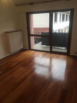  Appartement à louer 5 pièces 96 m²