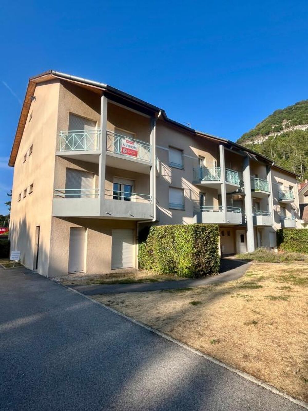 Appartement 4 pièces 68 m² · à Montreal la Cluse · 68 m² · 122 000 €