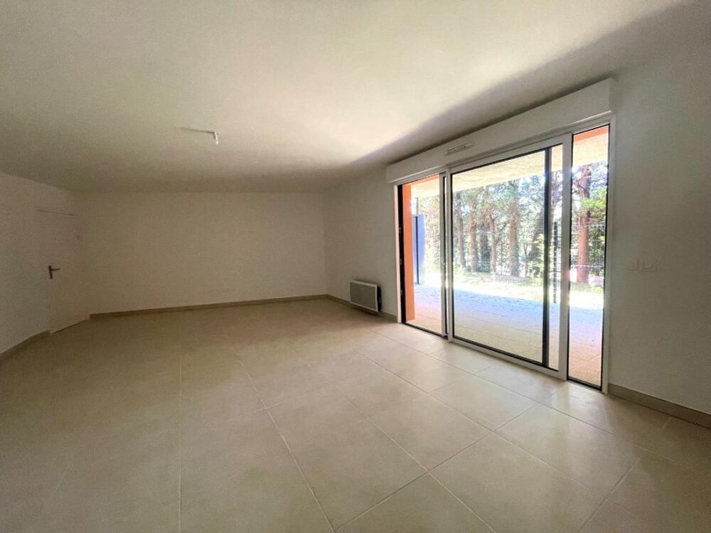 Location Appartement Appartement T3 avec terrasse et parking à Uzès Uzes