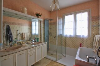  Maison à vendre 8 pièces 220 m²