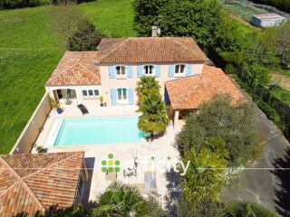  Maison à vendre 8 pièces 235 m²