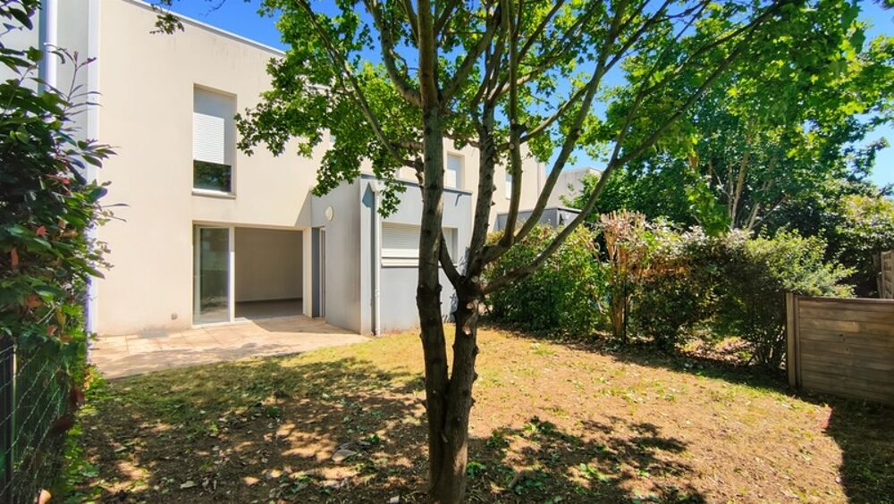 Maison Type 4 familiale lumineuse avec garage et jardin clos et intimiste située à Trélazé