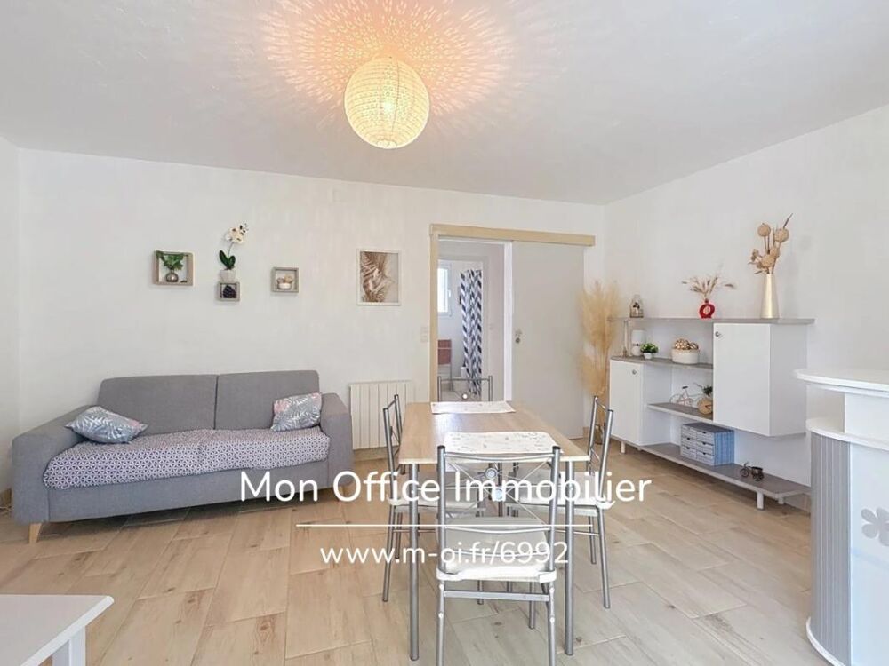 Vente Appartement Référence : 6992-LES. - APPARTEMENT RÉNOVÉ PROCHE CENTRE ET PORT DERNIER ÉTAGE À VENDRE À CAVALAIRE SUR MER Cavalaire sur mer