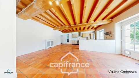   Gensac-La-Pallue, � vendre, Maison de Ma�tre, en pierre, 6 chambres, piscine, grange de 118 m2, le tout sur une parcelle cadastr Propri�t�/ch�teau - 8 pi�ce(s) - 223 m�