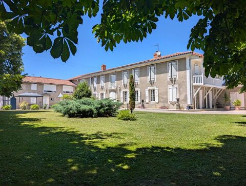   Propriété avec Maison de Maître, Maison Annexe et Maison de Gardien sur parc de 1,5 hectare Propriété/château - 15 + pièce(s) - 503 m²