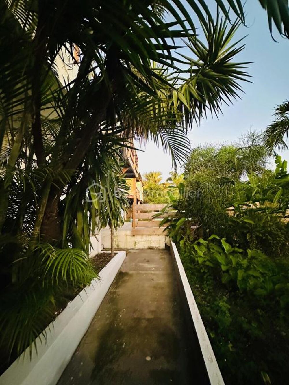 VILLA modulable à fort potentiel  Piton Saint-Leu