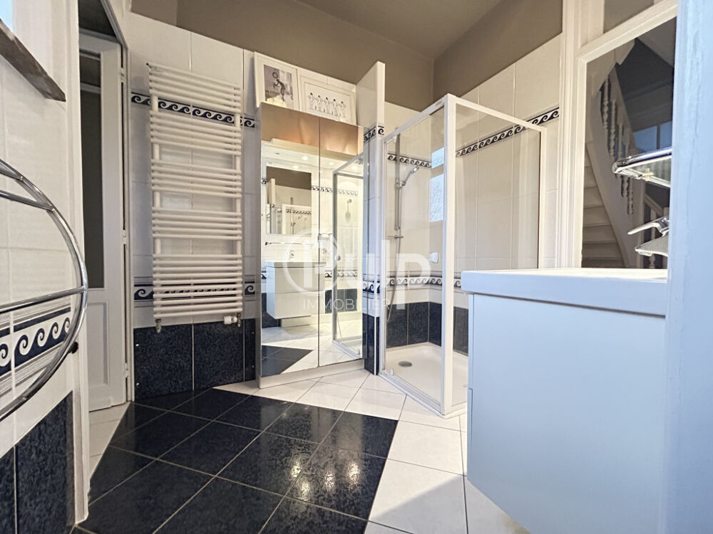  vendre  Proprit/chteau La Madeleine (59110)