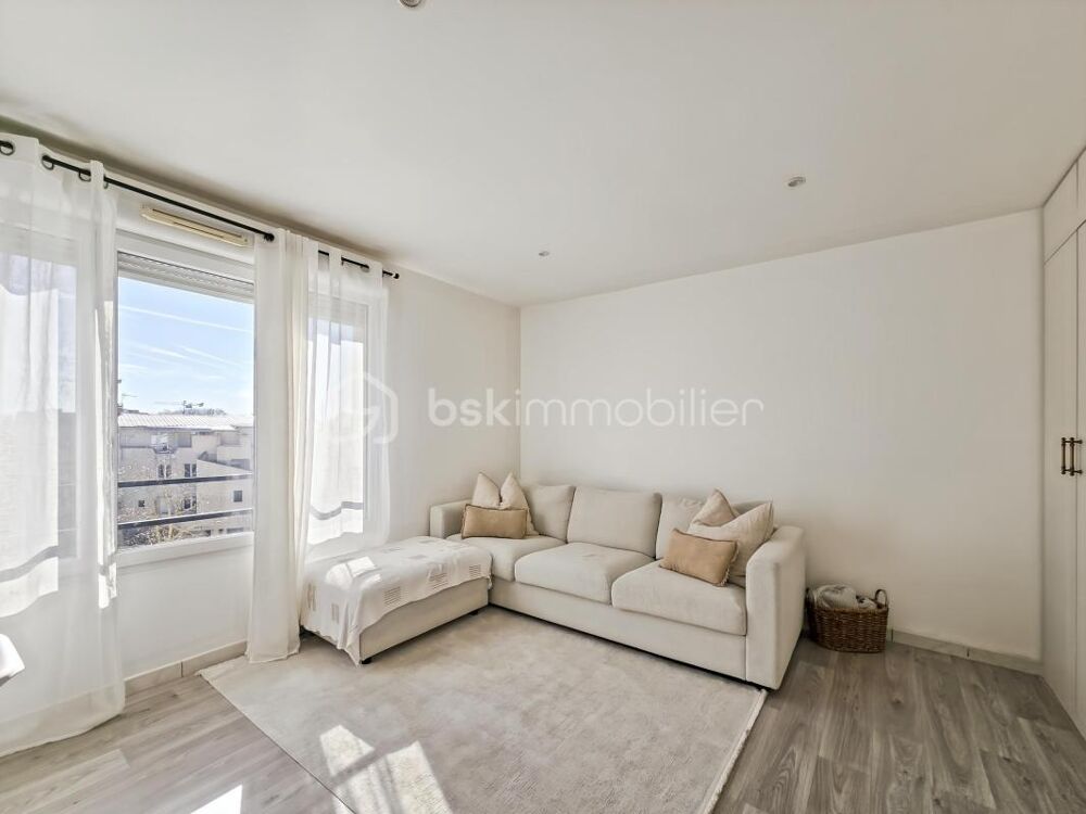 Vente Appartement ? Centre-ville de Goussainville – T2 rénové – Parking souterrain Goussainville