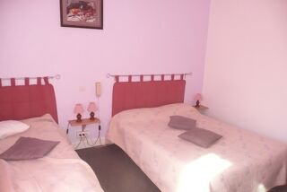  Maison à vendre 15 + pièces 420 m²