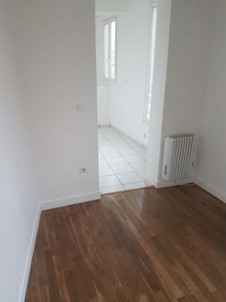  Appartement à louer 2 pièces 28 m²