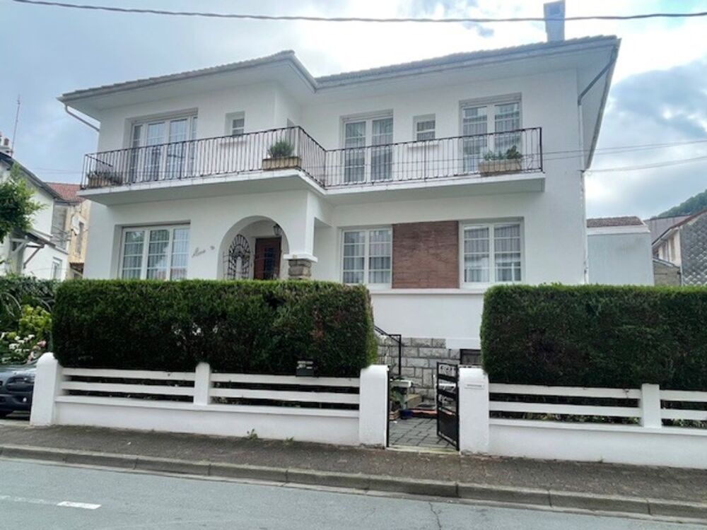 Maison à vendre 10 pièces LOURDES (65)