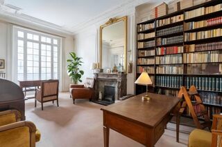  Appartement  vendre 9 pices 271 m