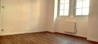  Appartement à louer 3 pièces 55 m²