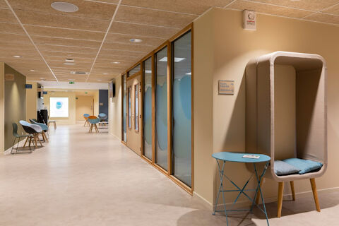 ST DENIS LES BOURG - Local d'activit&eacute;s 1906 01000 Saint denis les bourg