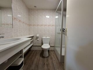  Immeuble � vendre 9 pi�ces 307 m�