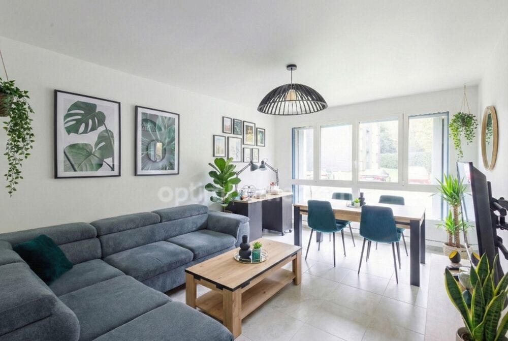 Appartement à vendre à Honfleur  2 pièces 55 m²  Plain-pied  Rénové  Parking  Proche centre et plage