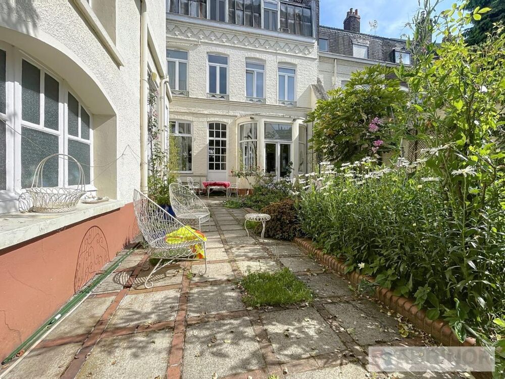 LILLE - Maison de caractère 6 chambres  319 m² avec jardin, garage et potentiel à exploiter