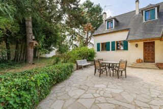  Maison à vendre 10 pièces 200 m²