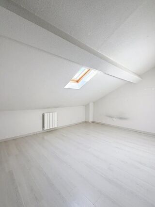  Appartement à louer 2 pièces 26 m²
