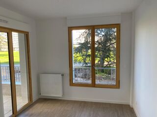 Vente Appartement Appartement 3 pièces loué - Investissement serein - Terrasse & Garage Bordeaux