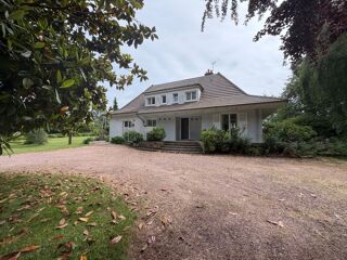  Maison à vendre 10 pièces 203 m²