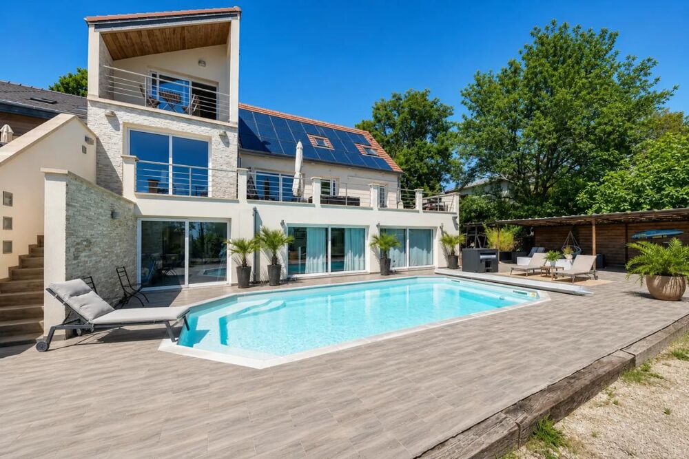 Vente Maison Maison de 12 pièces de 239 m2 en vente à Linas - Idéal familles Linas