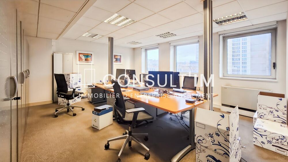   Au pied de la Place d'Italie, bureaux rénovés à louer Paris 13