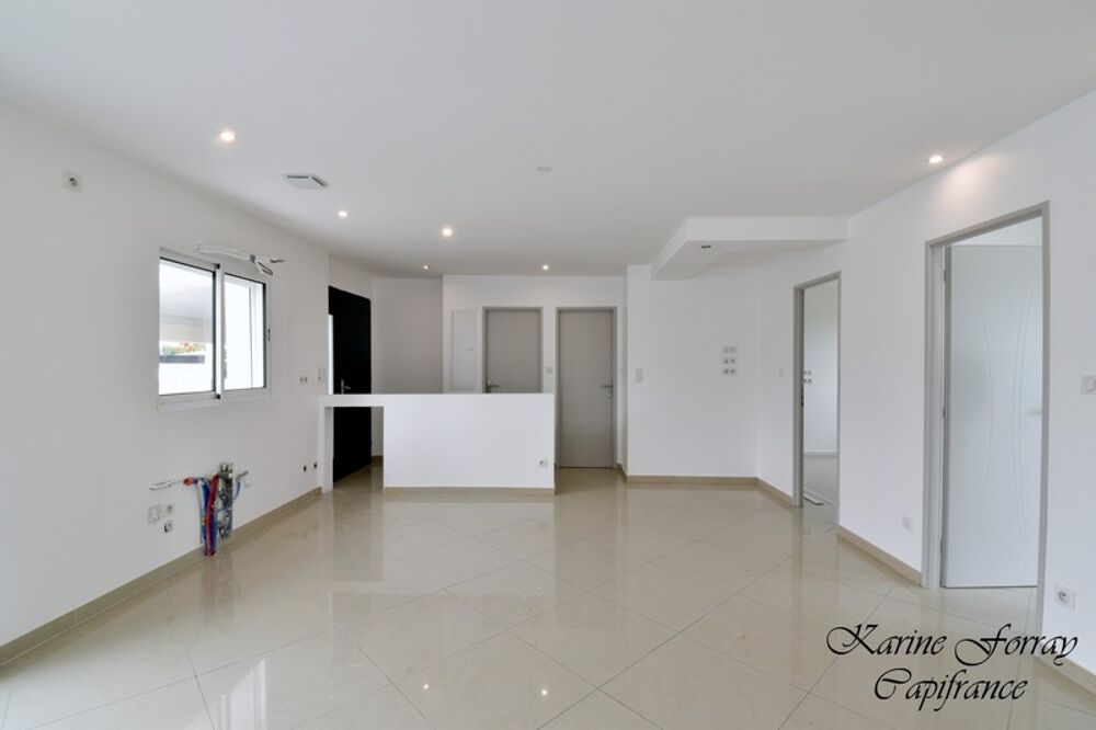 Maison de plain-pied rénovée à vendre 3 pièces ABEILHAN (34)
