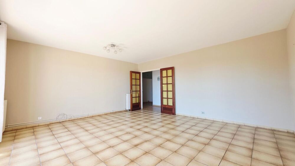 Vente Appartement APPARTEMENT 105M² 5 PIECES 4 CHAMBRES BALCON GARAGE Bourges