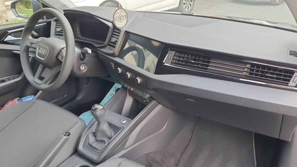 A1 II 1.0 TFSI 95 Pack Entry - Entretien constructeur 2022 occasion 86600 Coulombiers